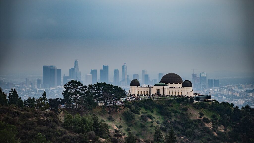 Photo-Spot-Downtown-LA-Skyline-from-Griffith-Observatory