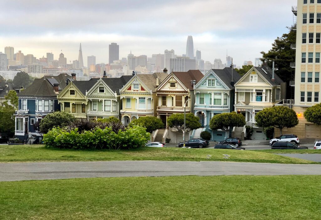 Photo-Spot-The-Painted-Ladies